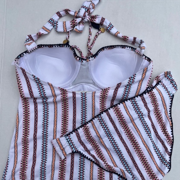 Jessica Simpson Striped Tank/Top & Hipster Bikini - Picture 9 of 10